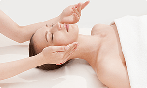 {毛穴ケアフェイシャル体験}